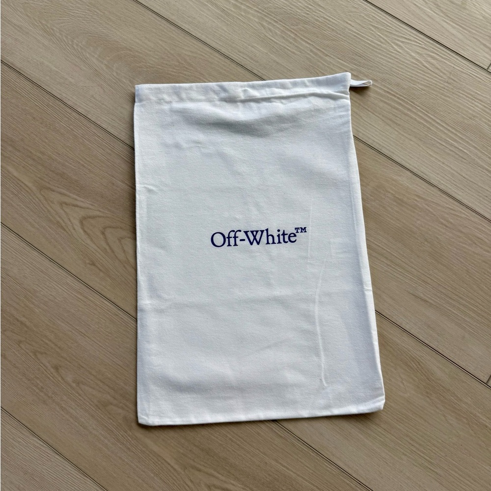 OFF-WHITE dust bag